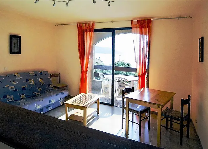 I Delfini Aparthotel 3*