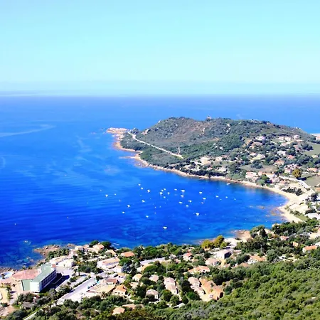 I Delfini Apart Otel 3*